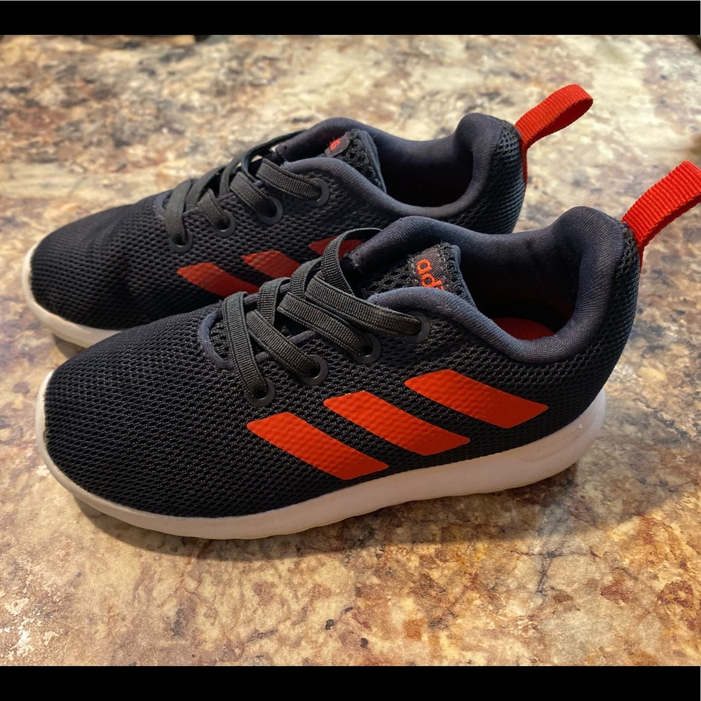 Boys adidas tennis’s shoes.